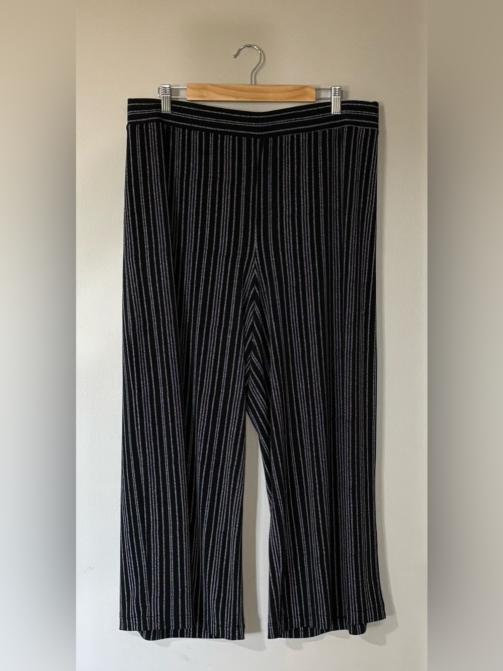 Adrianna Papell Black Wide-Leg Pinstripe Pants